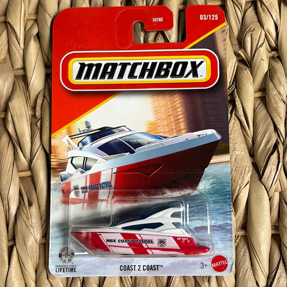 Matchbox Speedboat Coast 2 MBX Coast Patrol Diecast Metal Rescue Speed Boat New